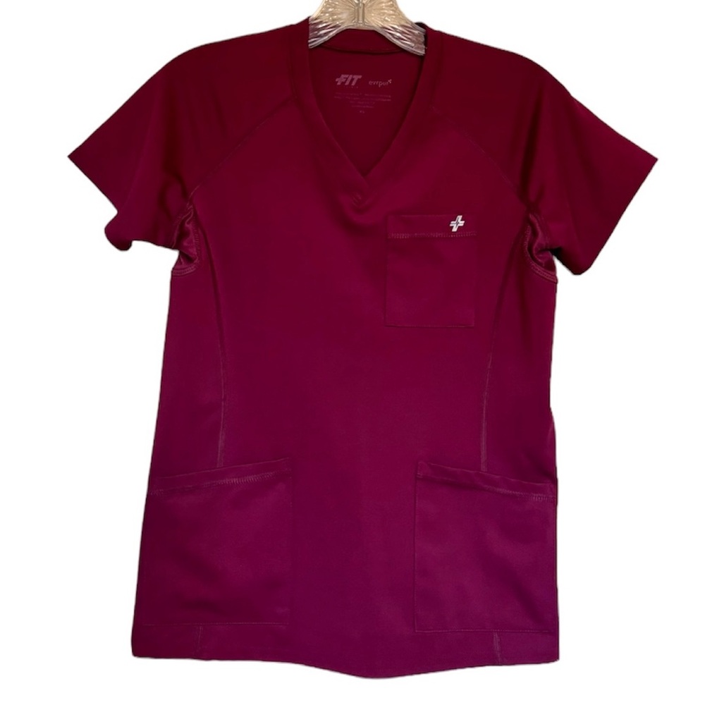 FIT + Scrubs top in maroon